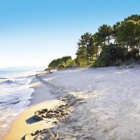 Apartment In Ghisonaccia Near Sandy Beach, Cleaning Included 아파트 *