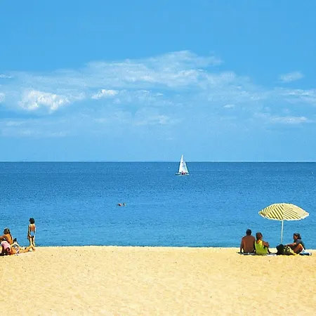 Apartment In Ghisonaccia Near Sandy Beach, Cleaning Included