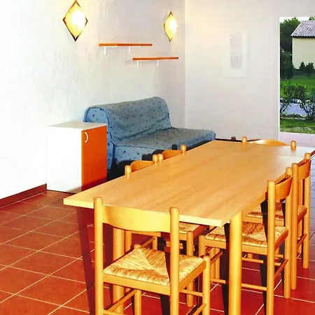 Apartment In Ghisonaccia Near Sandy Beach, Cleaning Included 公寓 *